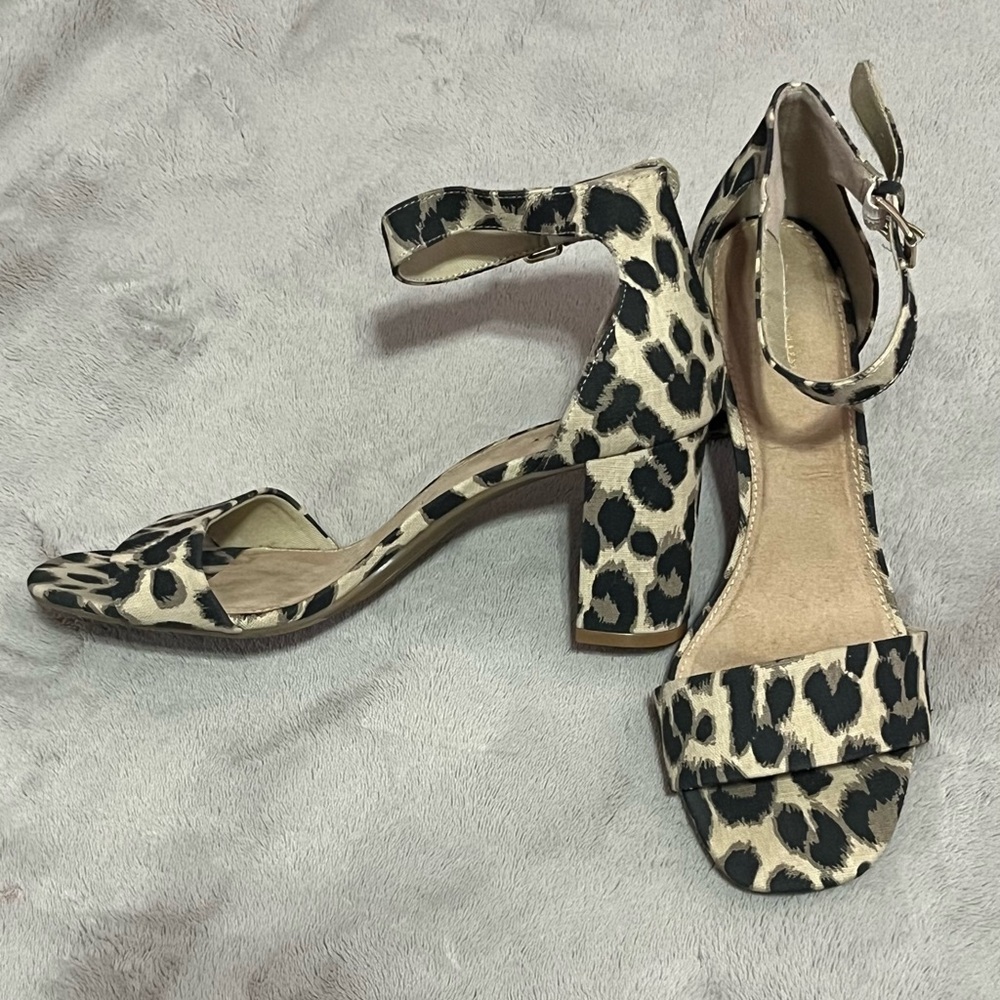 Old Navy Cheetah Print Women's Heels